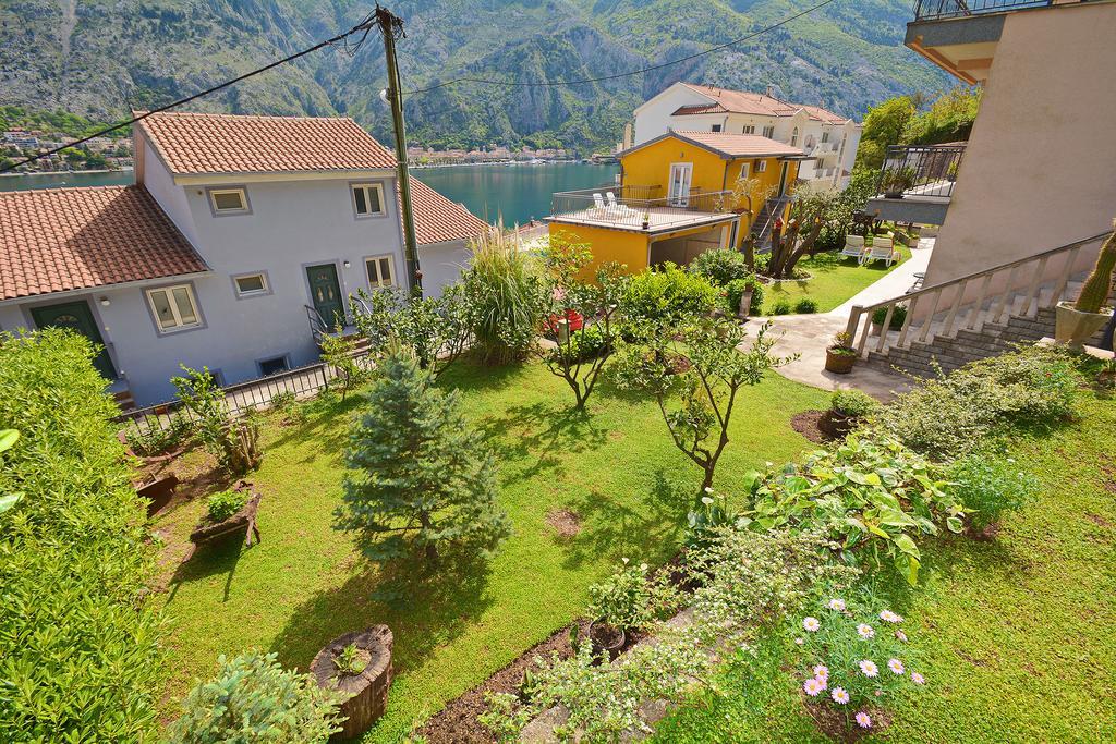 Apartments Andrija コトル エクステリア 写真